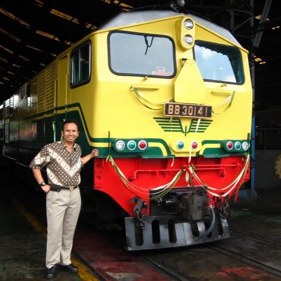 Detail Kereta Api Bagus Nomer 21