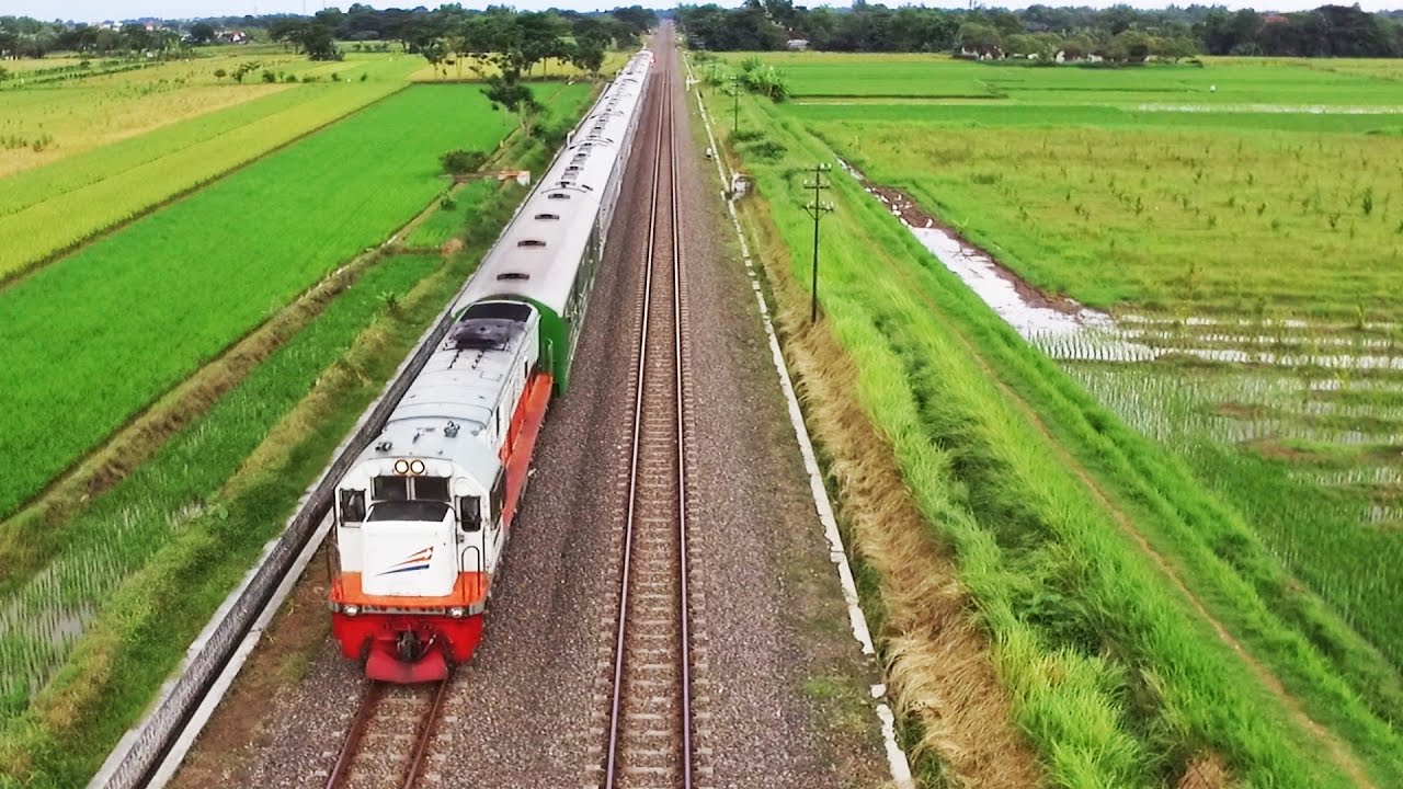 Detail Kereta Api Panjang Nomer 2