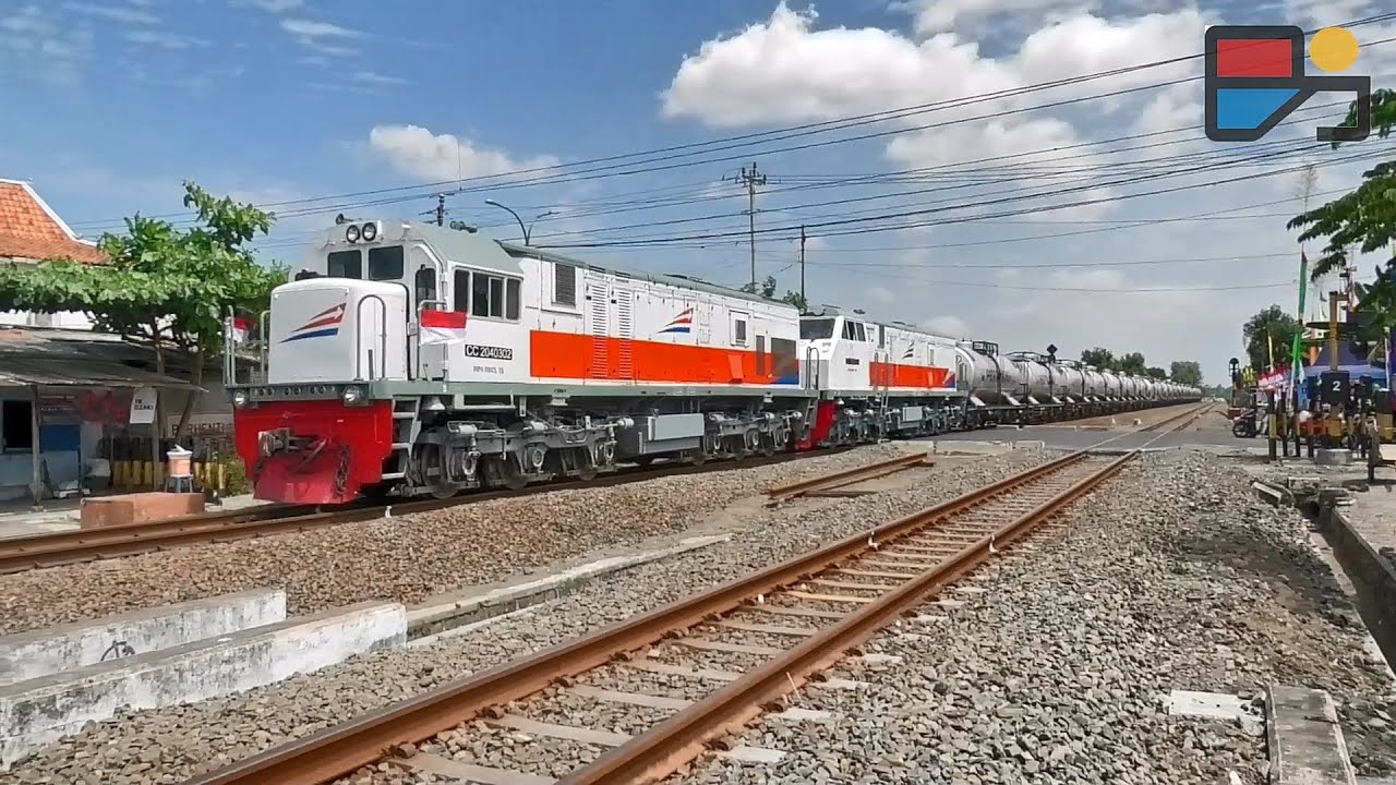 Detail Kereta Api Panjang Nomer 5