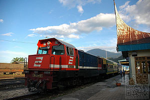 Detail Kereta Api Panjang Nomer 43