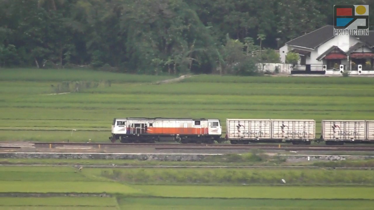 Detail Kereta Api Panjang Nomer 8