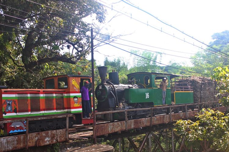 Detail Kereta Api Tebu Nomer 9