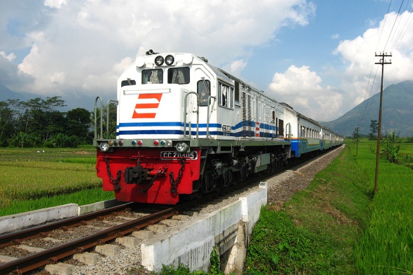 Detail Kereta Yang Bagus Nomer 16