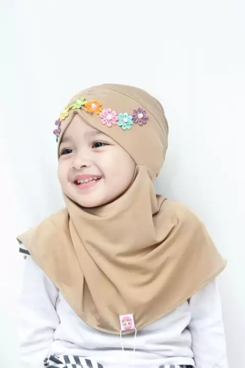 Detail Kerudung Rainbow Nomer 44