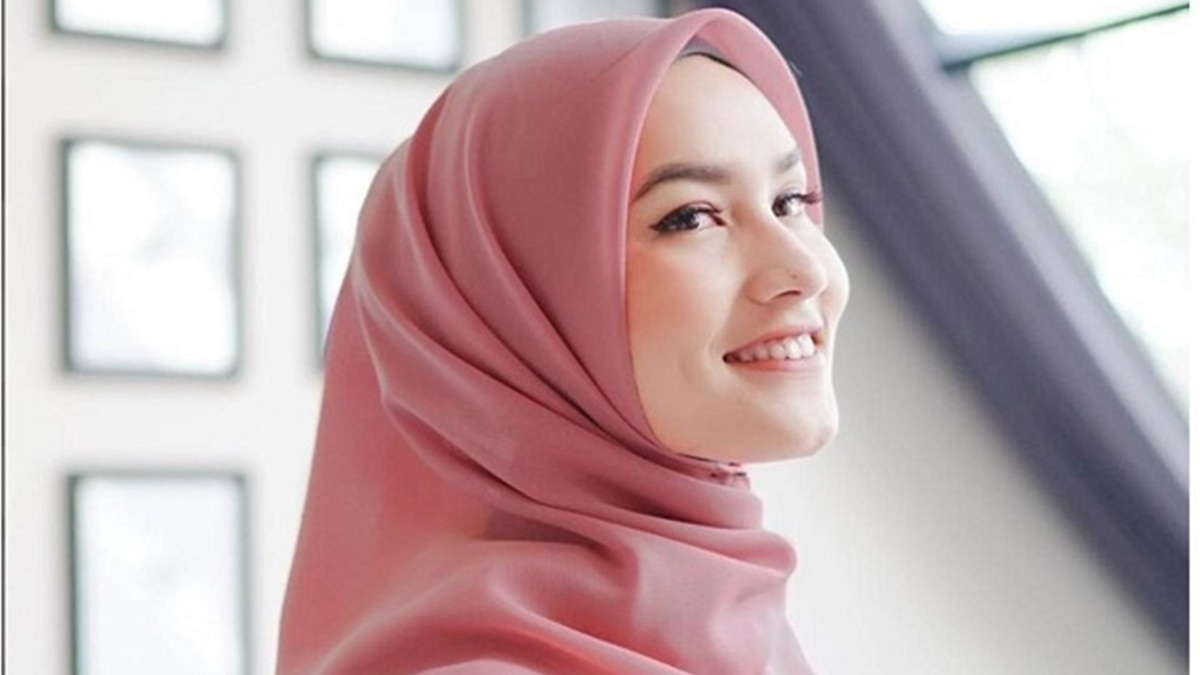 Detail Kerudung Warna Salem Nomer 51