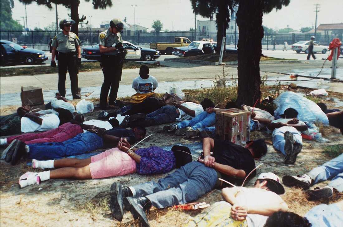 Detail Kerusuhan Los Angeles 1992 Nomer 54