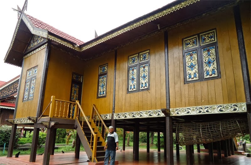 Detail Keunikan Rumah Adat Jambi Nomer 12