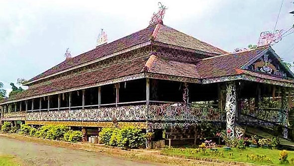 Detail Keunikan Rumah Adat Kalimantan Timur Nomer 3