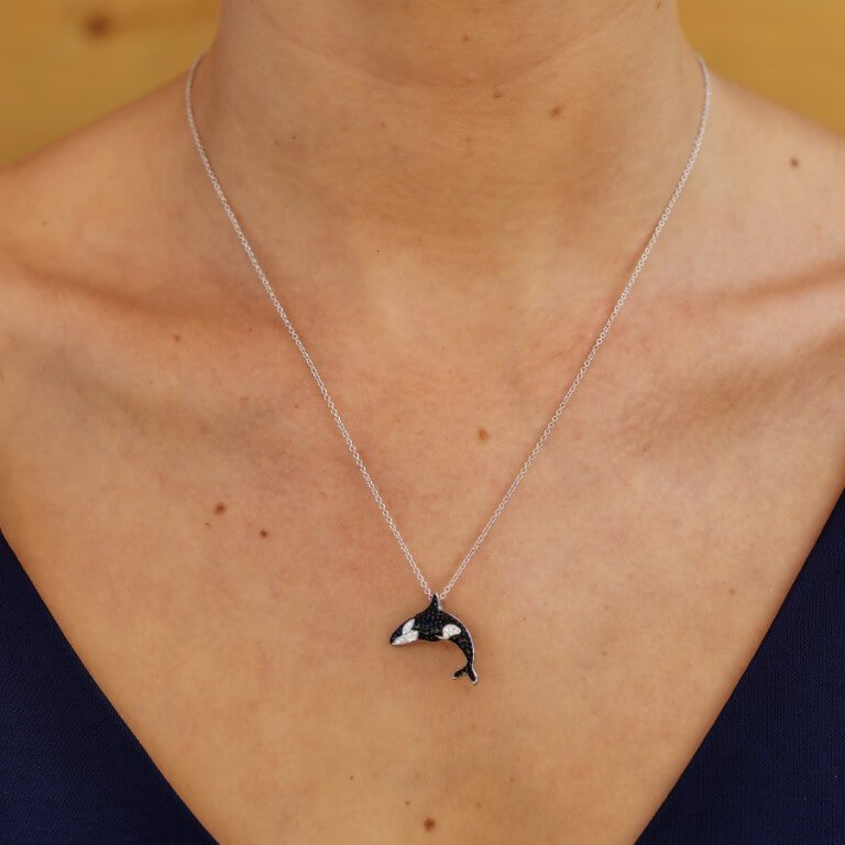Detail Killer Whale Jewelry Nomer 2