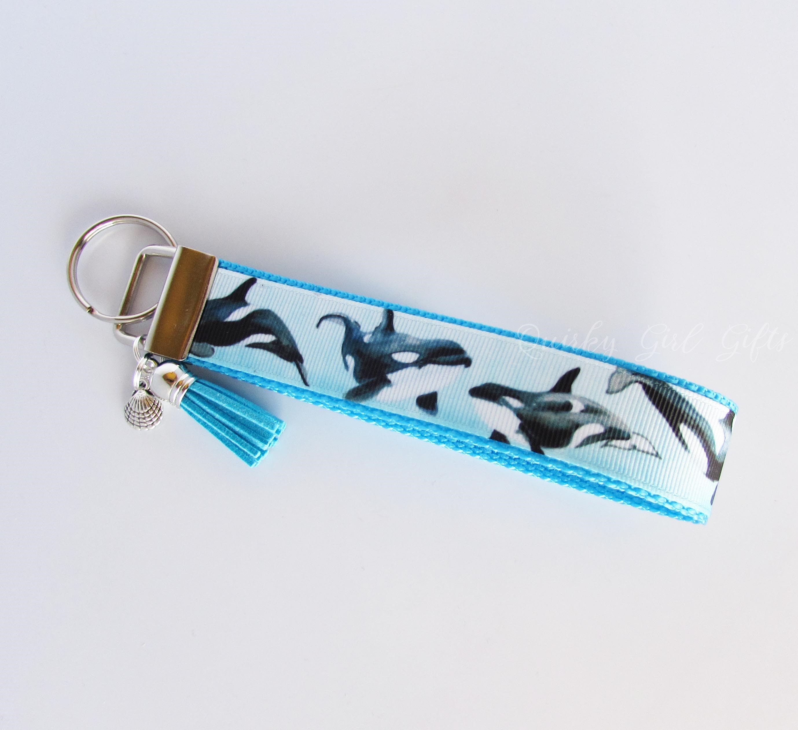 Detail Killer Whale Keychain Nomer 24