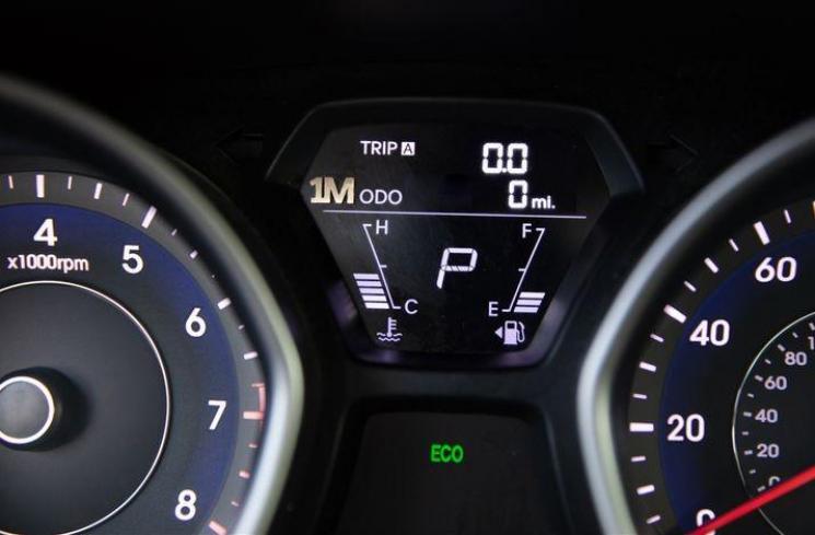 Detail Kilo Meter Mobil Nomer 21