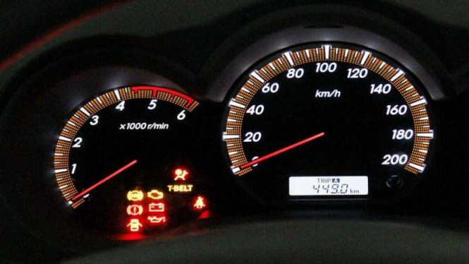 Detail Kilo Meter Mobil Nomer 6