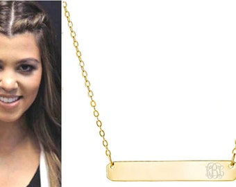 Detail Kim Kardashian Gold Triangle Necklace Nomer 27