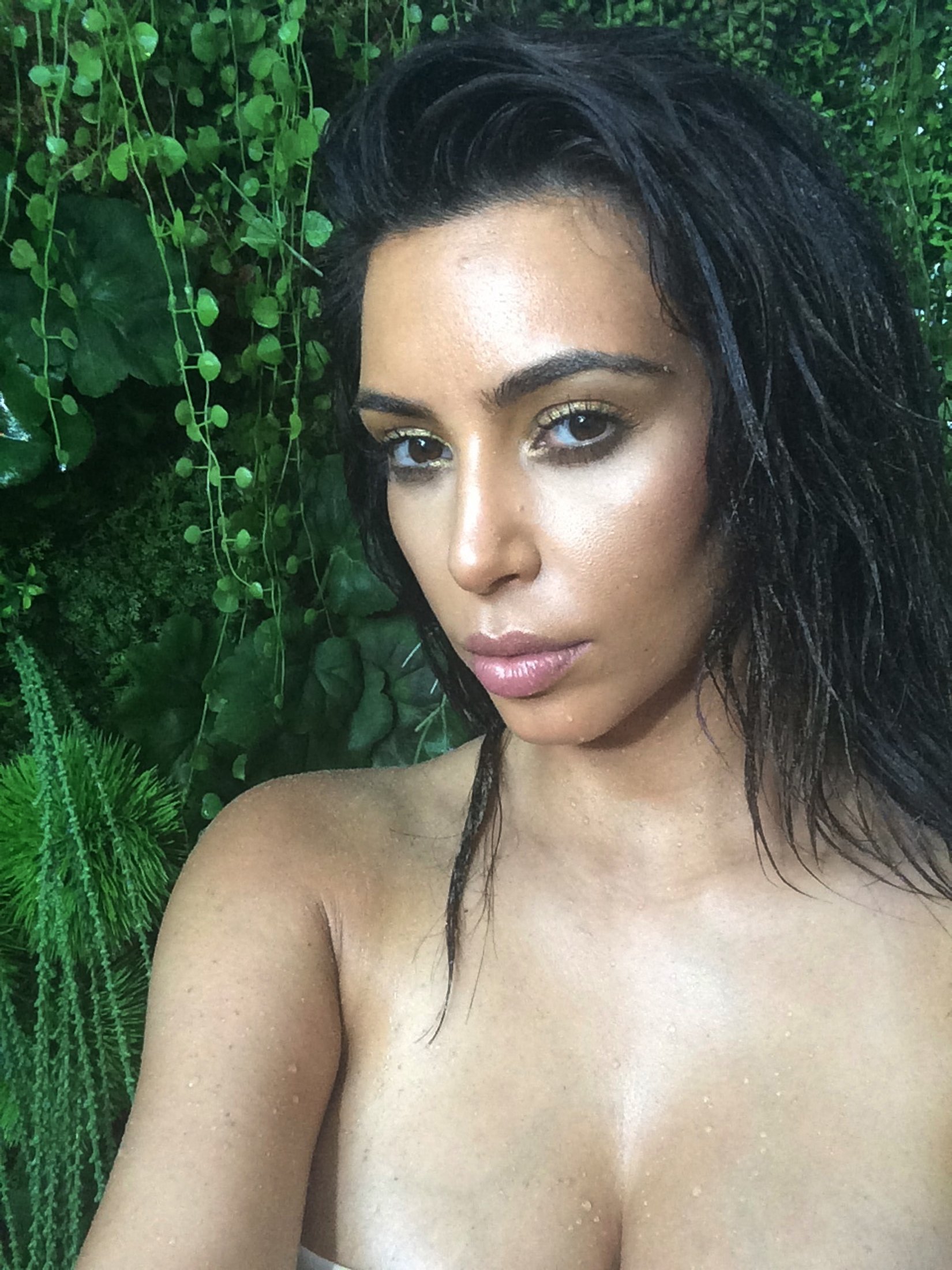 Detail Kim Kardashian Selfish Book Download Nomer 8