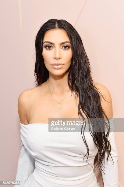 Kim Kardashian Website Gallery - KibrisPDR