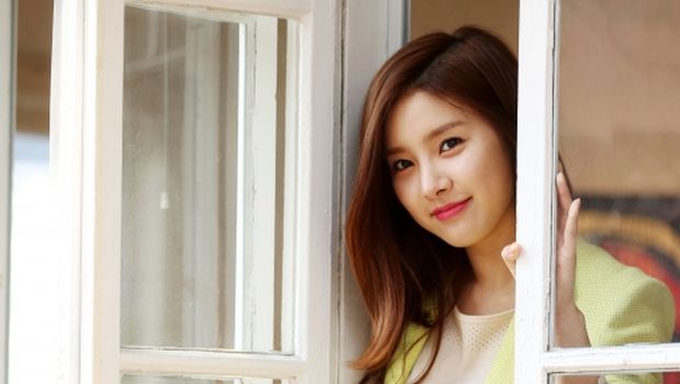 Detail Kim So Eun Menikah Nomer 54