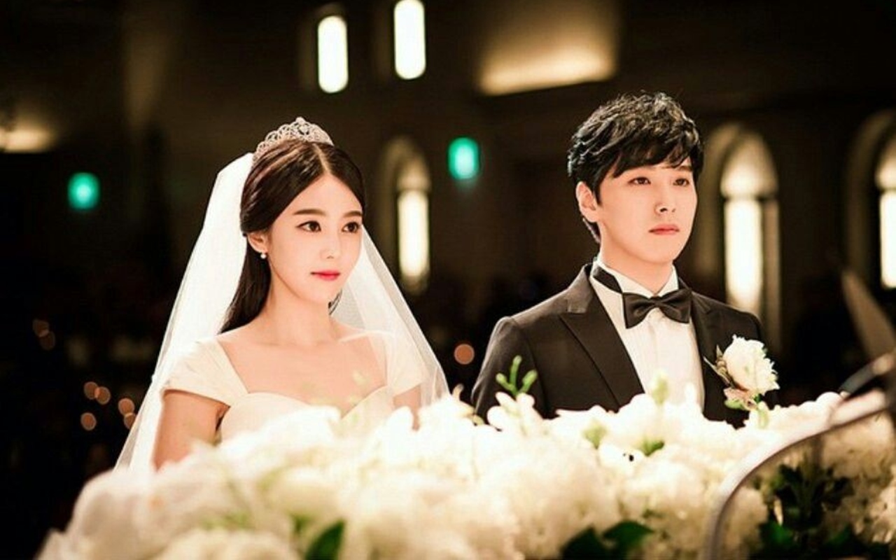 Detail Kim So Eun Menikah Nomer 7