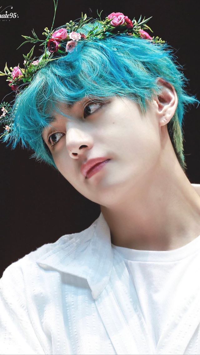 Detail Kim Taehyung Blue Hair Nomer 5