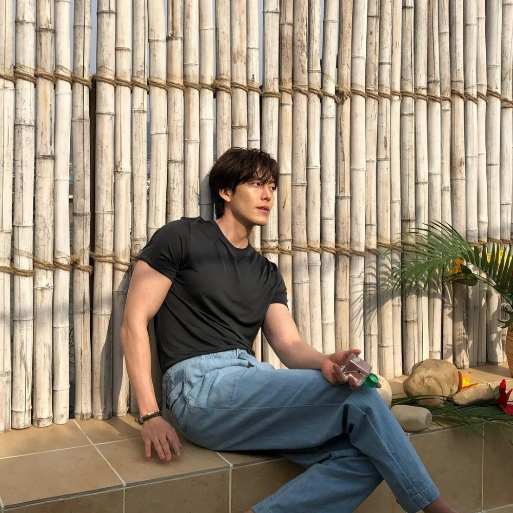 Detail Kim Woo Bin Body Nomer 6