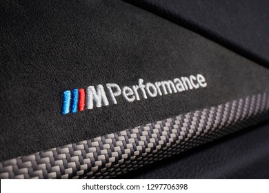 Detail M Performance Logo Nomer 6