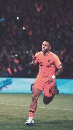 Detail Memphis Depay Wallpaper Nomer 4