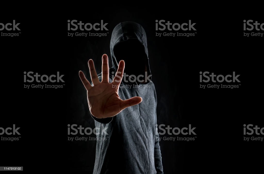 Detail Men In Black Background Nomer 11