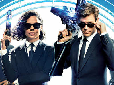 Detail Men In Black Background Nomer 10