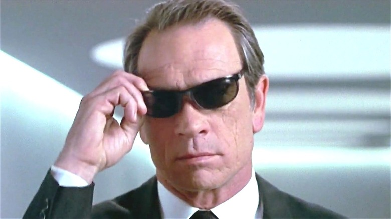 Detail Men In Black Image Nomer 50