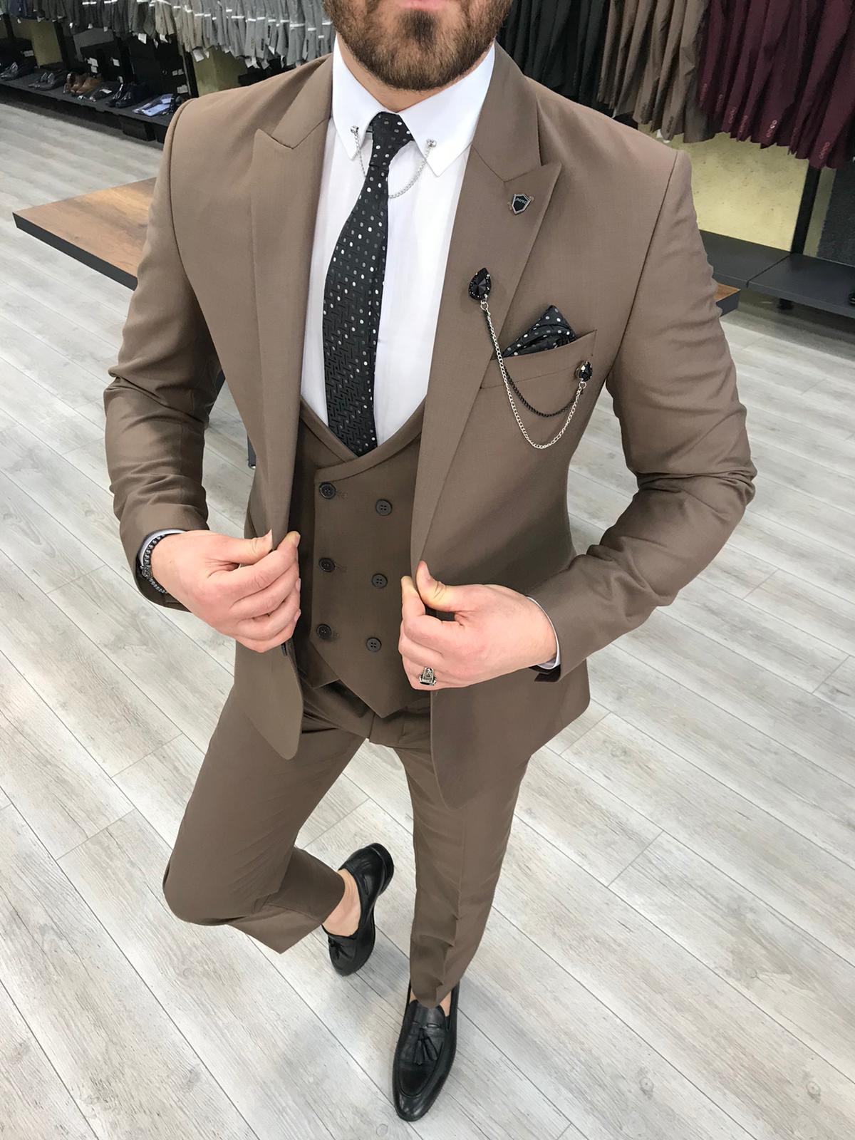 Detail Men Suit Image Nomer 15