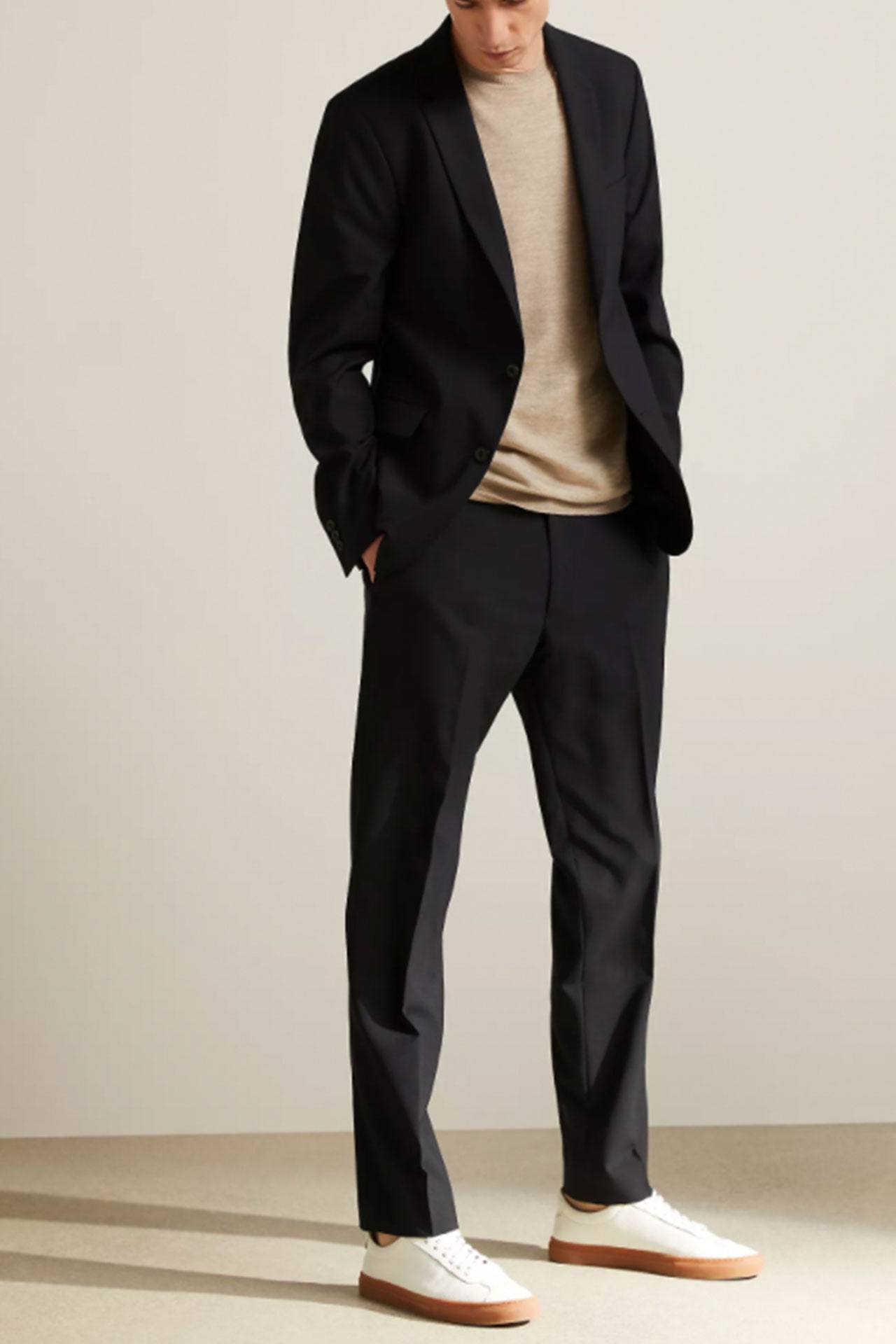 Detail Men Suit Image Nomer 44