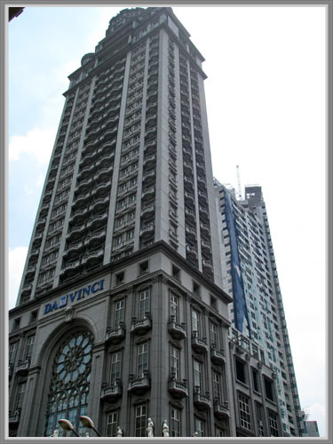 Detail Menara Da Vinci Nomer 6