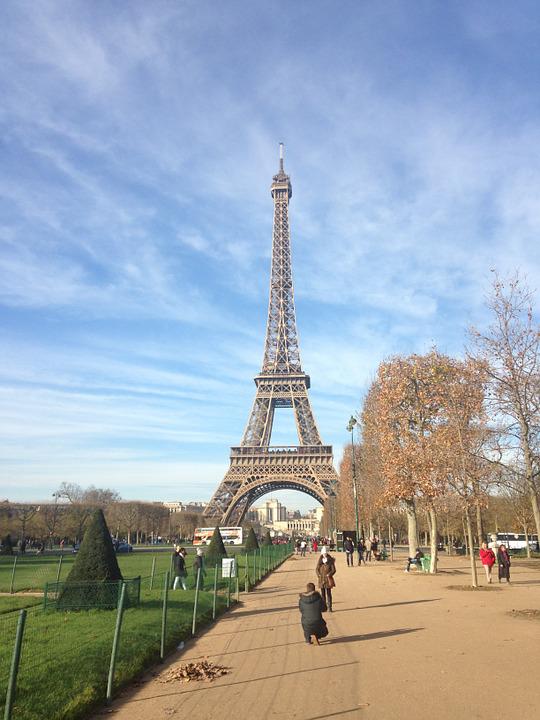 Detail Menara Eiffel Di Prancis Nomer 42