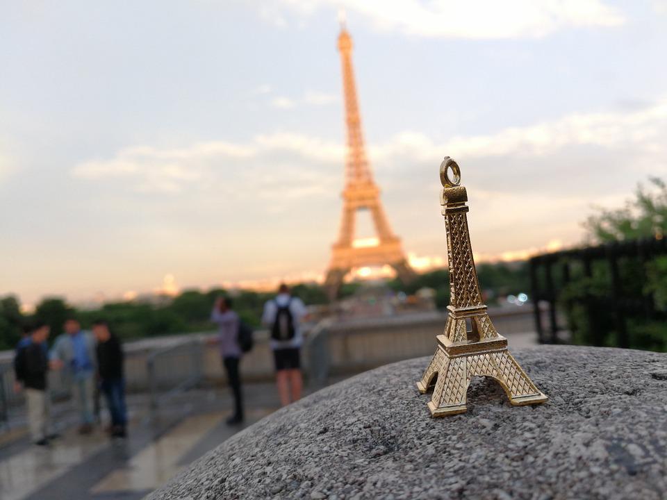 Detail Menara Eiffel Di Prancis Nomer 46