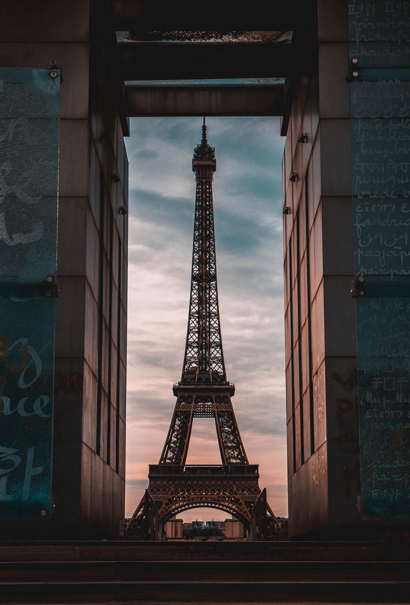 Detail Menara Eiffel Hd Nomer 26