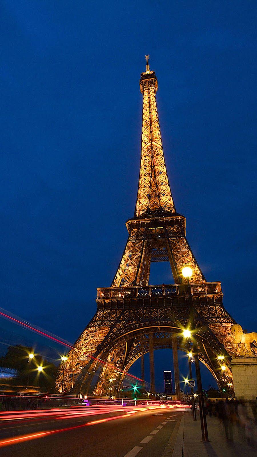 Detail Menara Eiffel Malam Hari Nomer 20