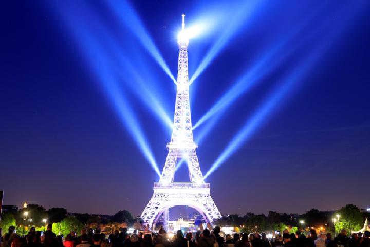 Detail Menara Eiffel Paris Nomer 13