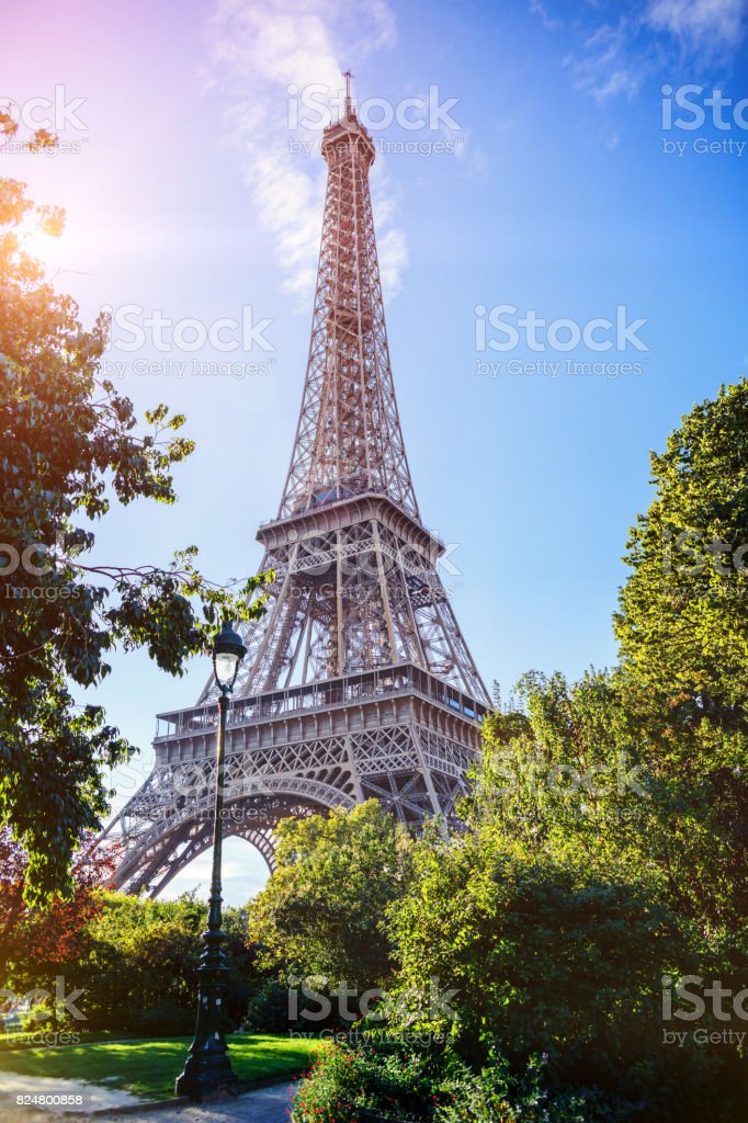 Detail Menara Eiffel Paris Nomer 39
