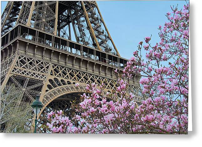 Detail Menara Eiffel Pink Nomer 53