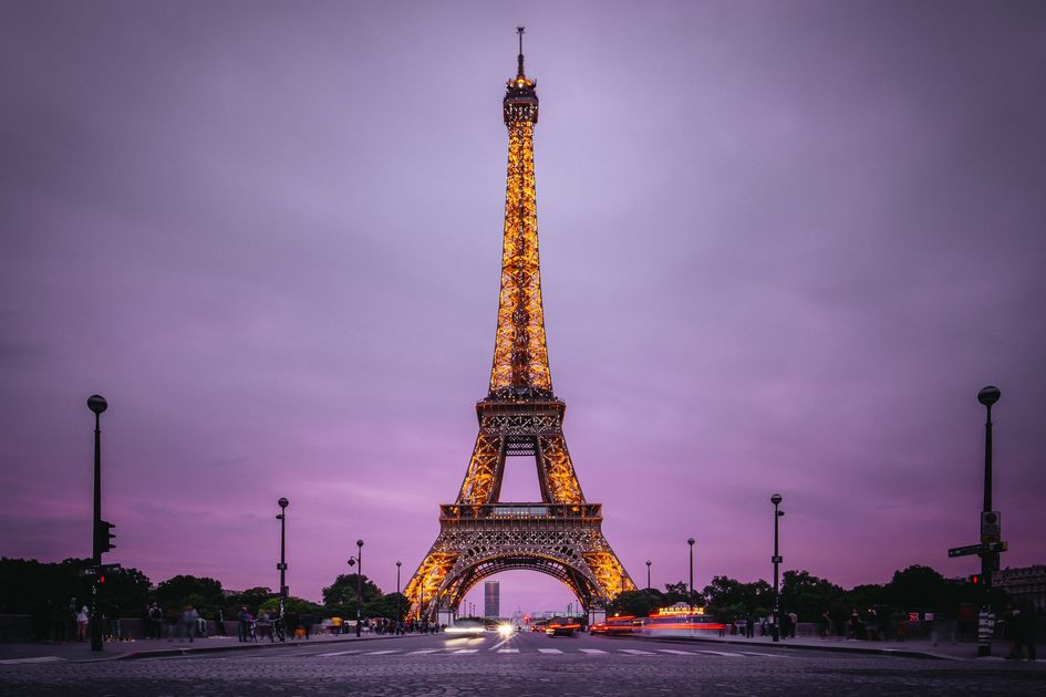 Detail Menara Eiffel Prancis Nomer 14