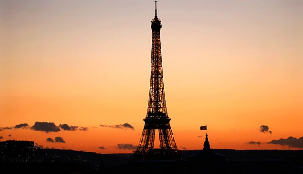 Detail Menara Eiffel Siluet Nomer 21