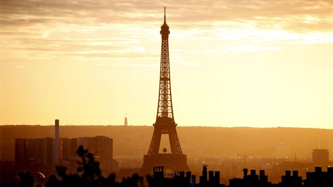 Detail Menara Eiffel Siluet Nomer 27