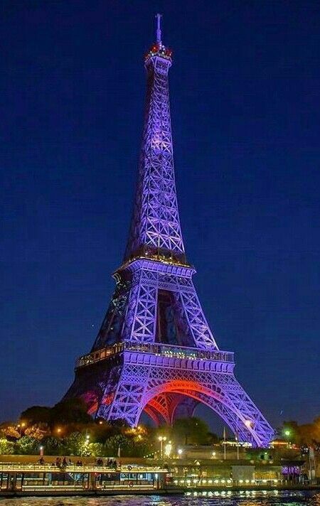 Menara Eiffel Wallpaper - KibrisPDR