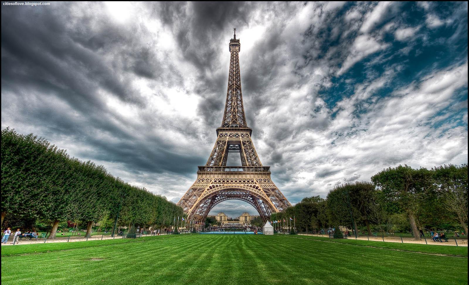 Detail Menara Eiffel Wallpaper Nomer 22