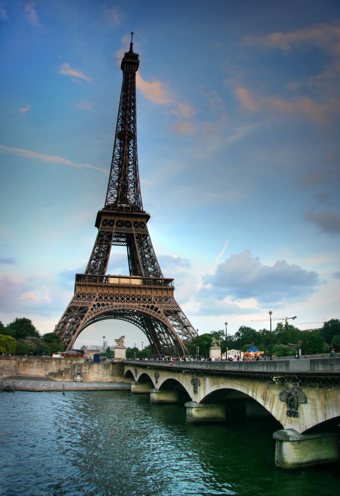 Detail Menara Eiffel Wallpaper Nomer 26