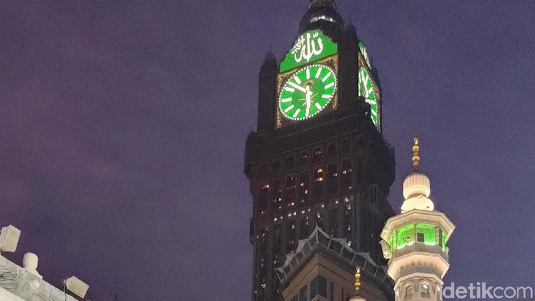 Detail Menara Jam Mekkah Nomer 7