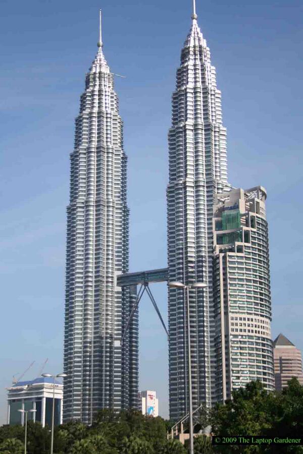 Detail Menara Kembar Di Malaysia Nomer 35