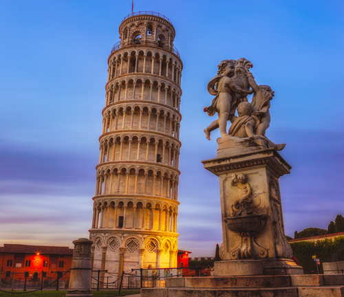 Detail Menara Pisa Di Italia Nomer 22