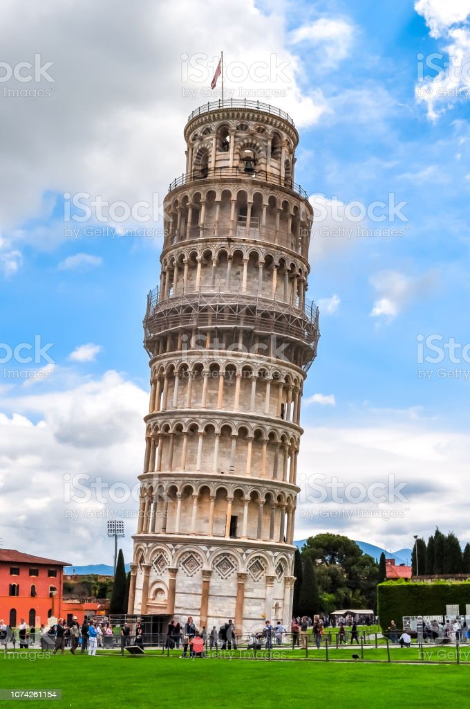 Detail Menara Pisa Di Italia Nomer 39