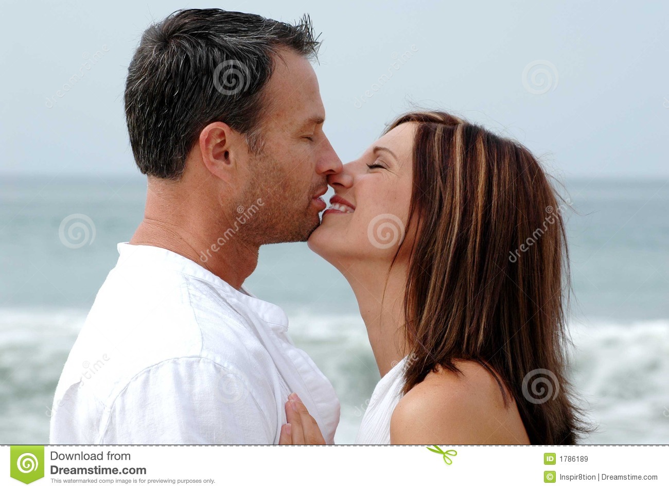 Detail Kiss Images Free Download Nomer 20