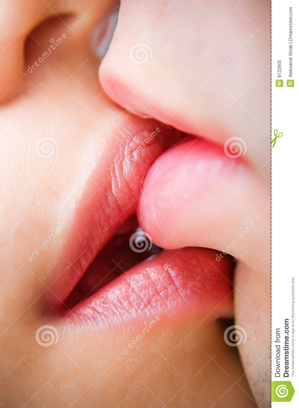 Kissing Lips Images Free - KibrisPDR